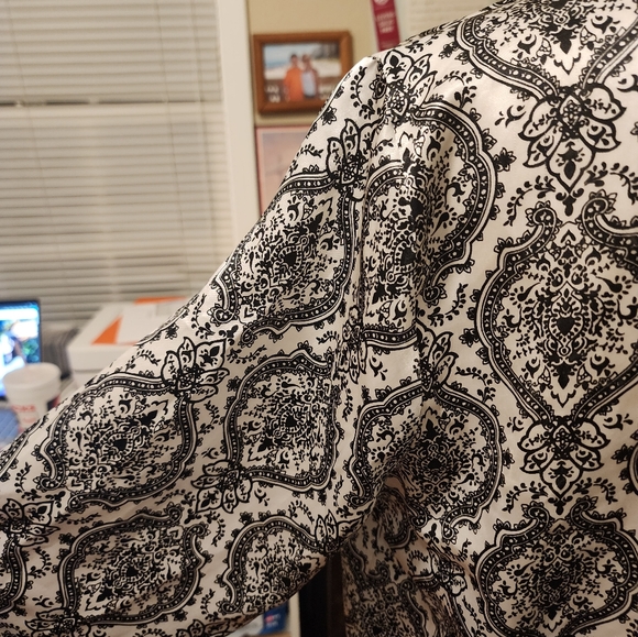 Women's Sleepwear - Picture 10 of 16